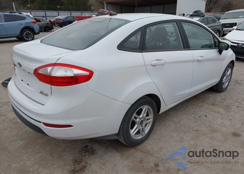 2018 Ford Fiesta Se z USA, uszkodzony, nr VIN 3FADP4BJ4JM139157